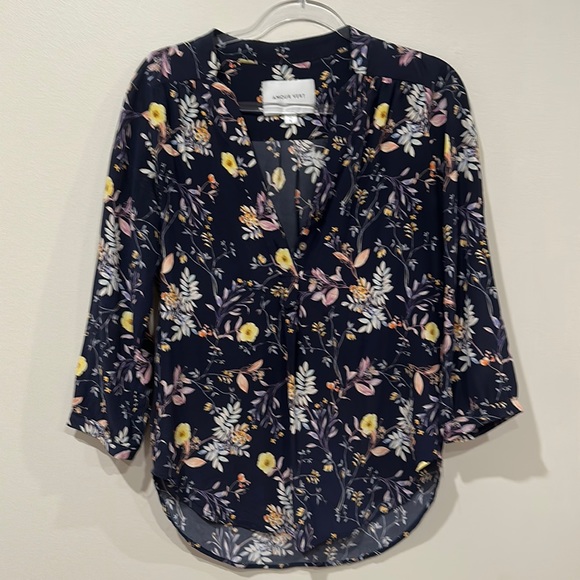 Amour Vert Tops - Amour Vert Amy Silk blouse / French Jardin Navy Small